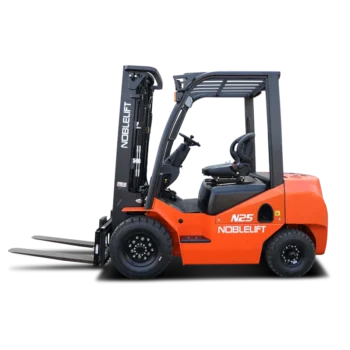 Дизельный погрузчик Noblelift FD25N с двухсекционной мачтой ZT и высотой подъема 2500 мм