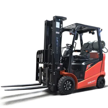 Четырёхопорный вилочный погрузчик Noblelift FL4P25C с газ-бензиновым двигателем (LPG) и высотой подъема 3000 мм