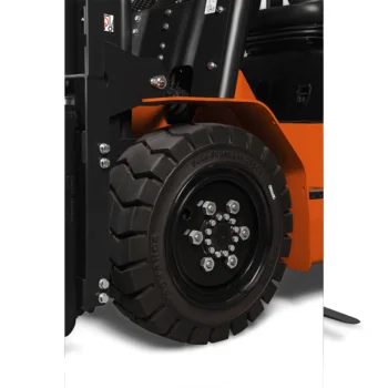 Дизельный погрузчик Noblelift FD30N с трехсекционной мачтой DZ и высотой подъема 6000 мм