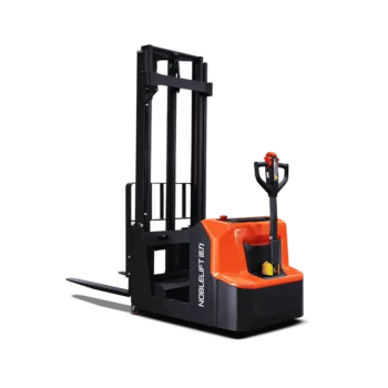 Самоходный штабелер с противовесом Noblelift PSE06BCB DX с максимальной высотой вил 2600 мм