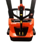 Самоходный штабелер Noblelift PSE12BSL с раздвижными консолями высотой подъема 2600 мм